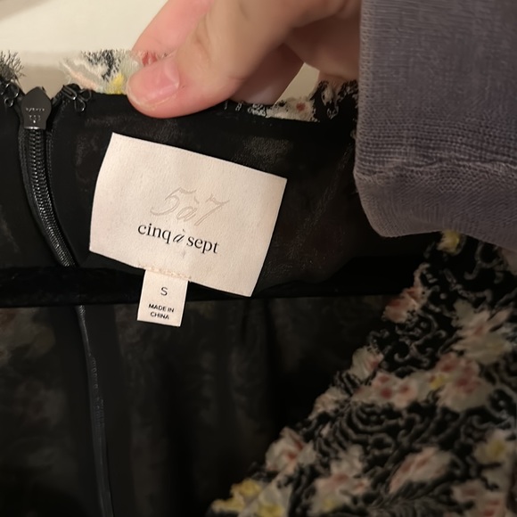 Cinq a Sept Kimberly Floral Blouse - Picture 4 of 5